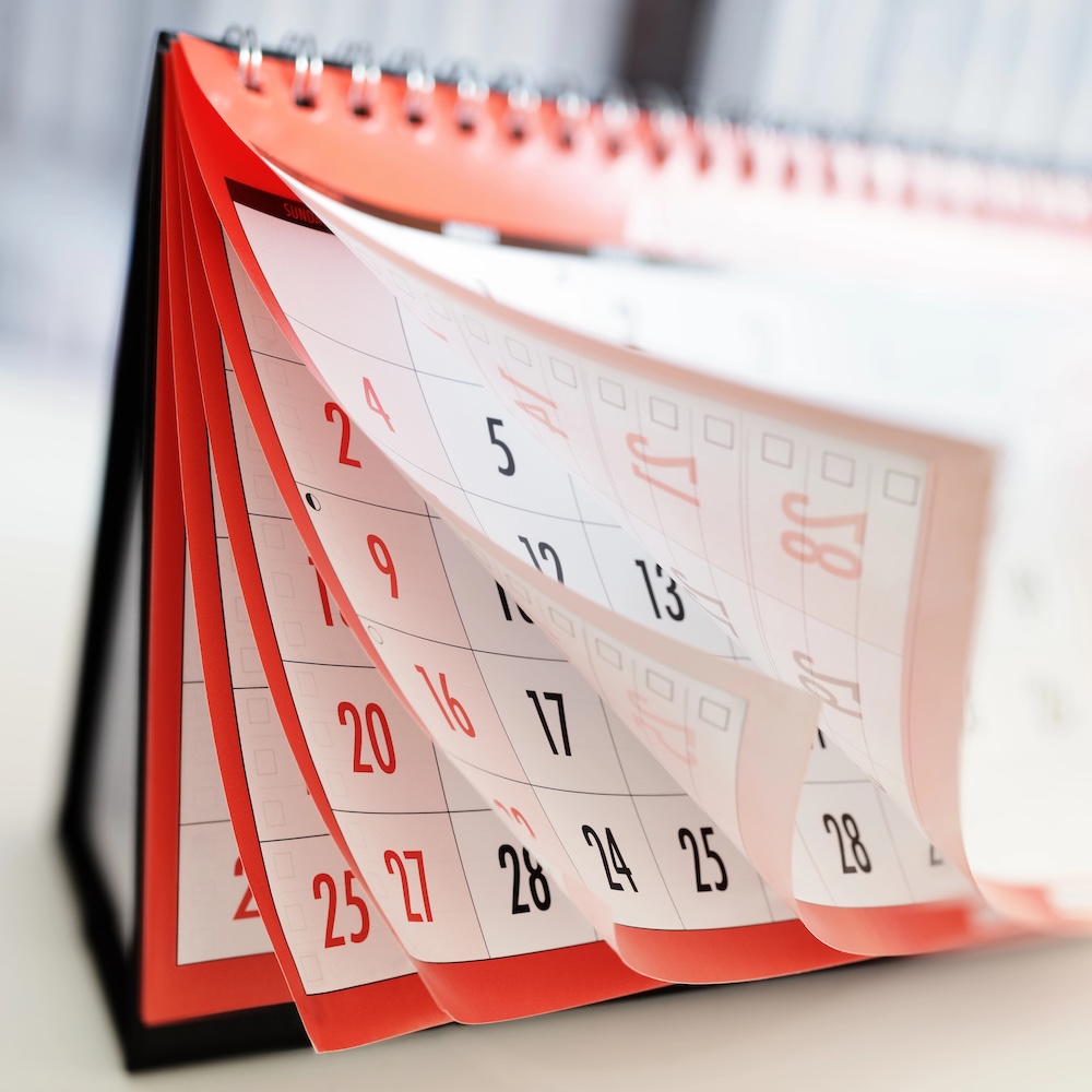 flipping desk calendar with red outline